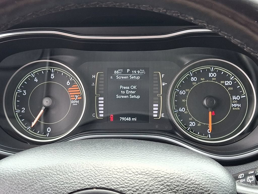 Used 2020 Jeep Cherokee Latitude w/ Cold Weather Group AWD/4WD image 26