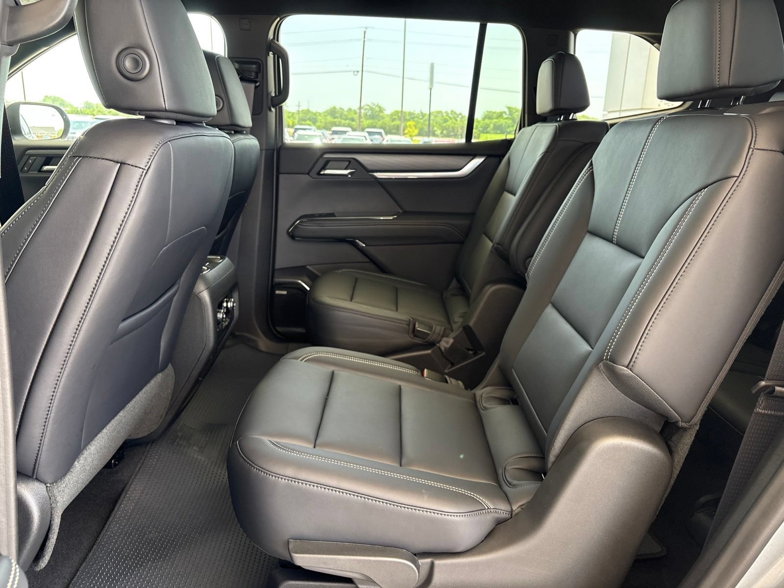 New 2026 GMC Acadia Elevation w/ Elevation Premium Package FWD image 16