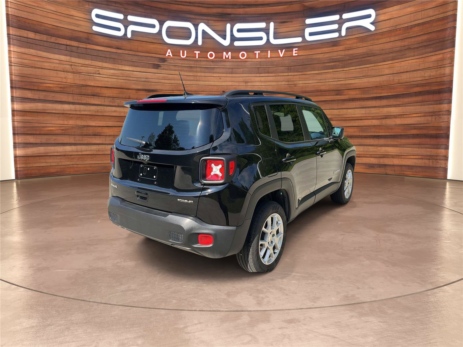 Used 2023 Jeep Renegade Latitude w/ Sun/Sound Group AWD/4WD image 6