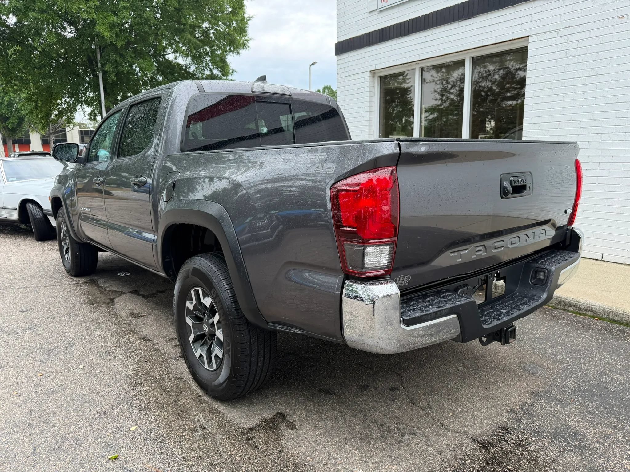 Used 2019 Toyota Tacoma TRD Off-Road RWD image 7