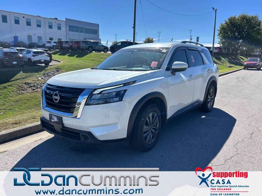 Used 2024 Nissan Pathfinder SV