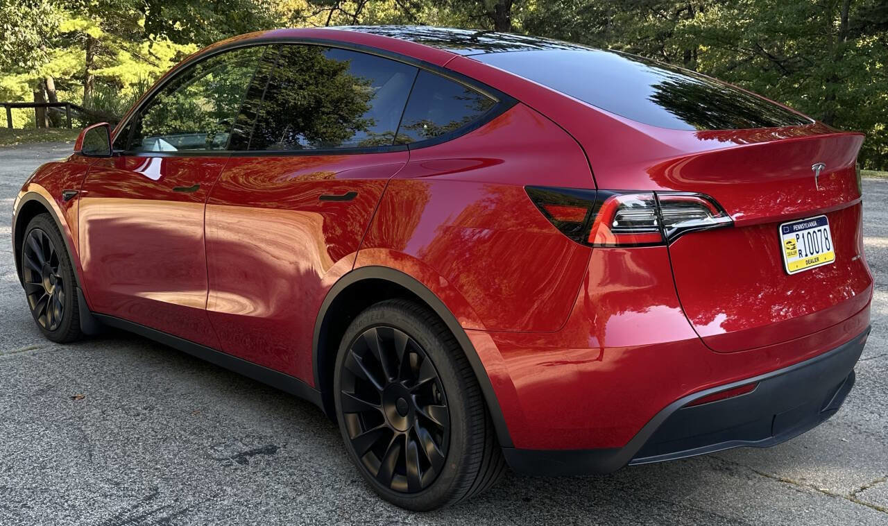 Used 2021 Tesla Model Y Long Range AWD/4WD image 7