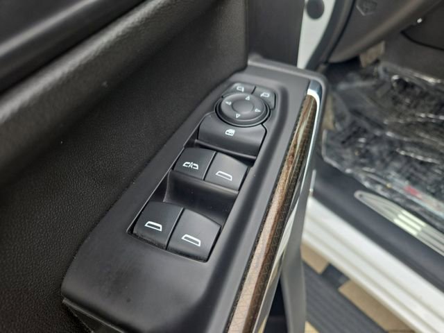 Used 2021 Chevrolet Silverado 1500 LT Trail Boss w/ Convenience Package II image 5