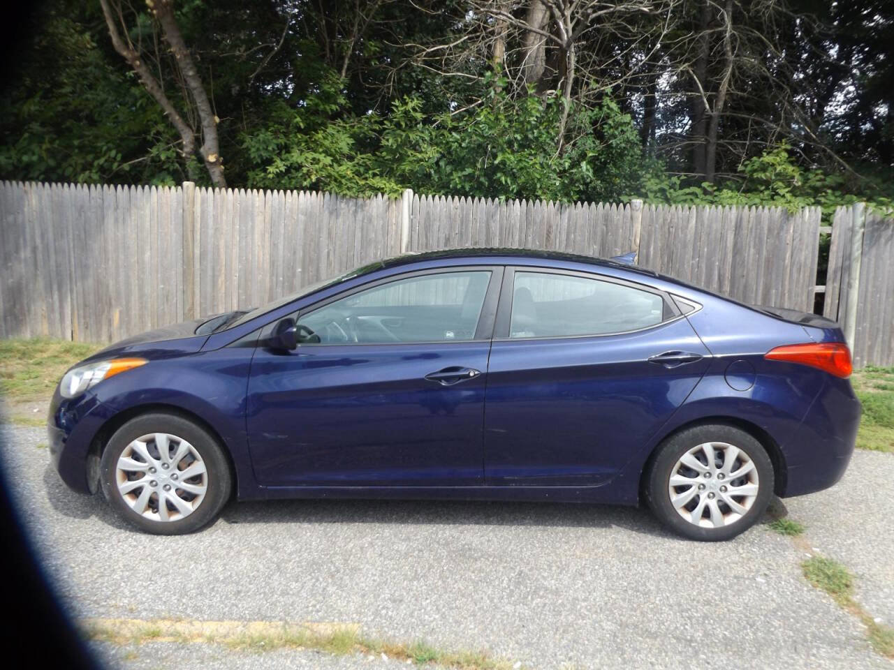 Used 2012 Hyundai Elantra GLS image 2
