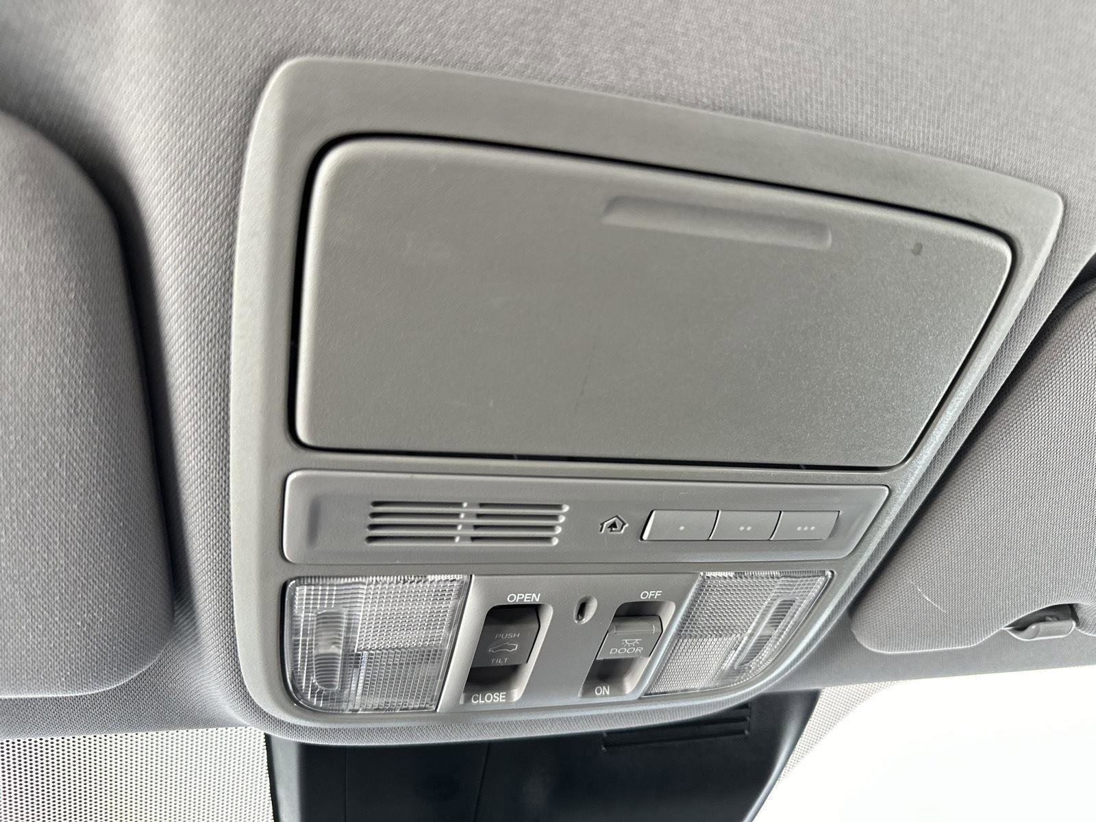 Certified 2020 Honda CR-V Touring image 29