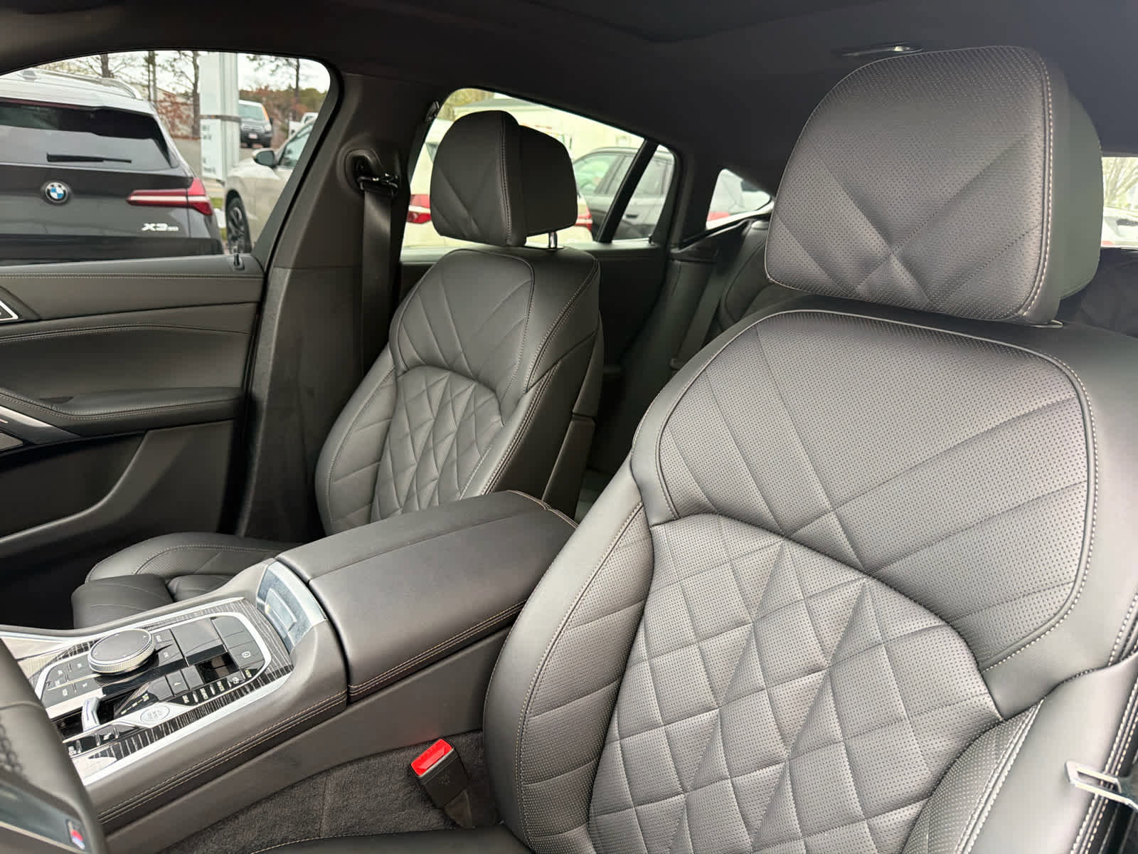 Used 2026 BMW X6 xDrive40i image 13