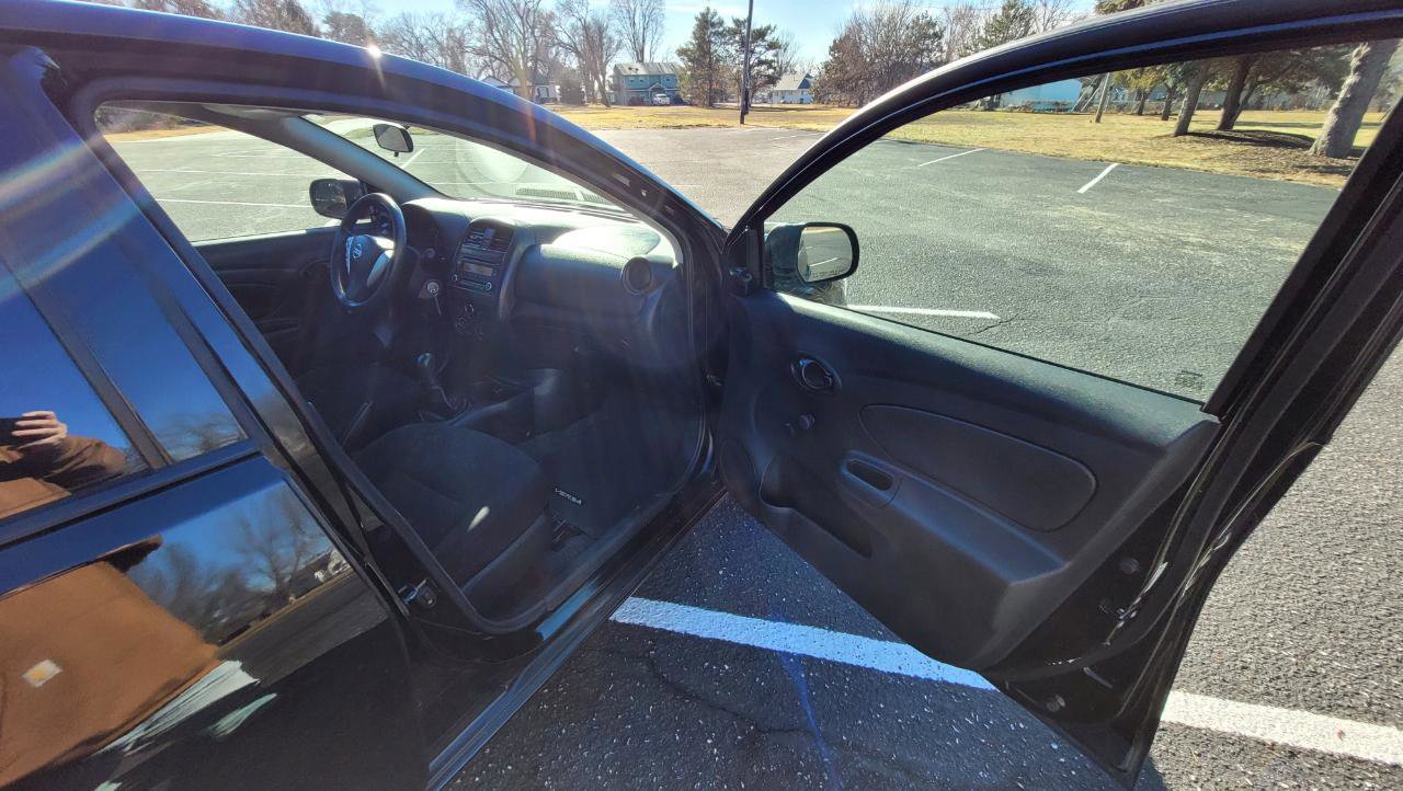 Used 2015 Nissan Versa S image 16