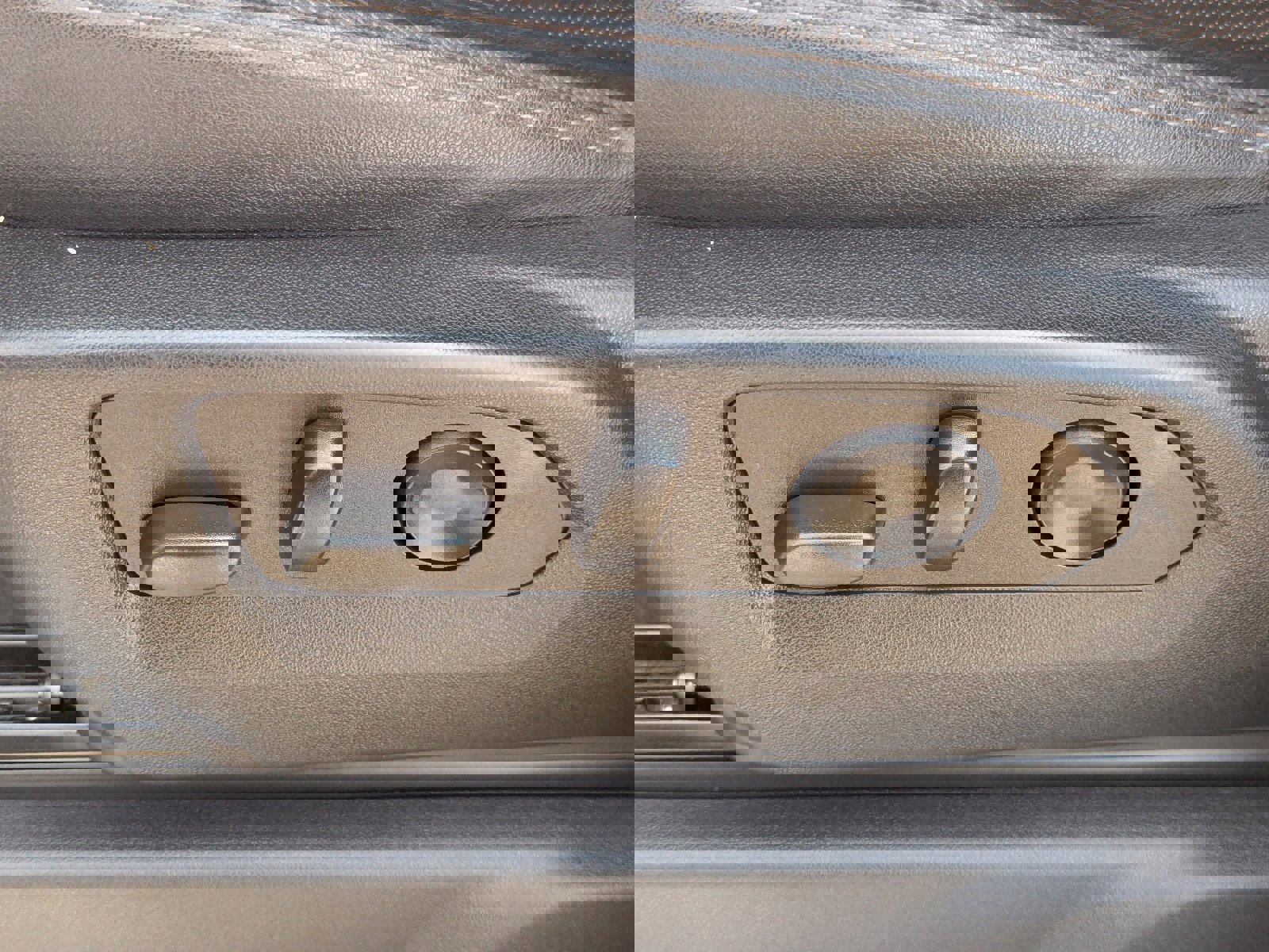 Used 2023 Chevrolet Silverado 1500 High Country w/ Technology Package image 24