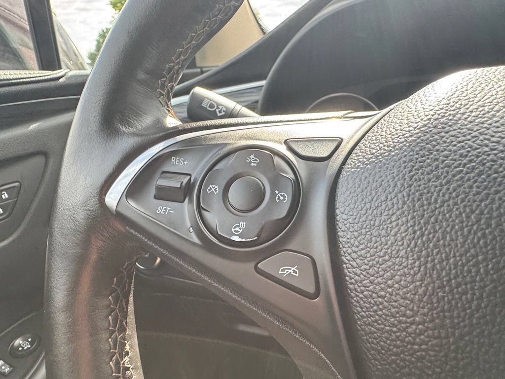 Used 2017 Buick Envision Premium AWD/4WD image 15