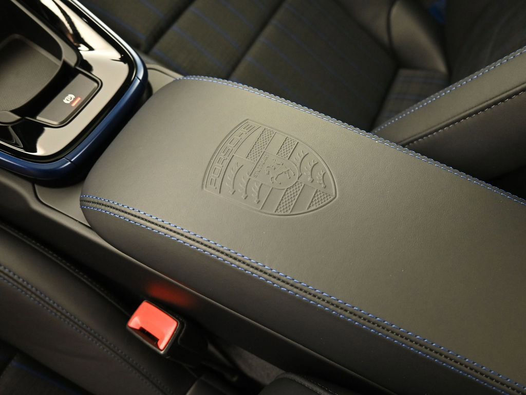 Certified 2026 Porsche 911 Carrera T image 28