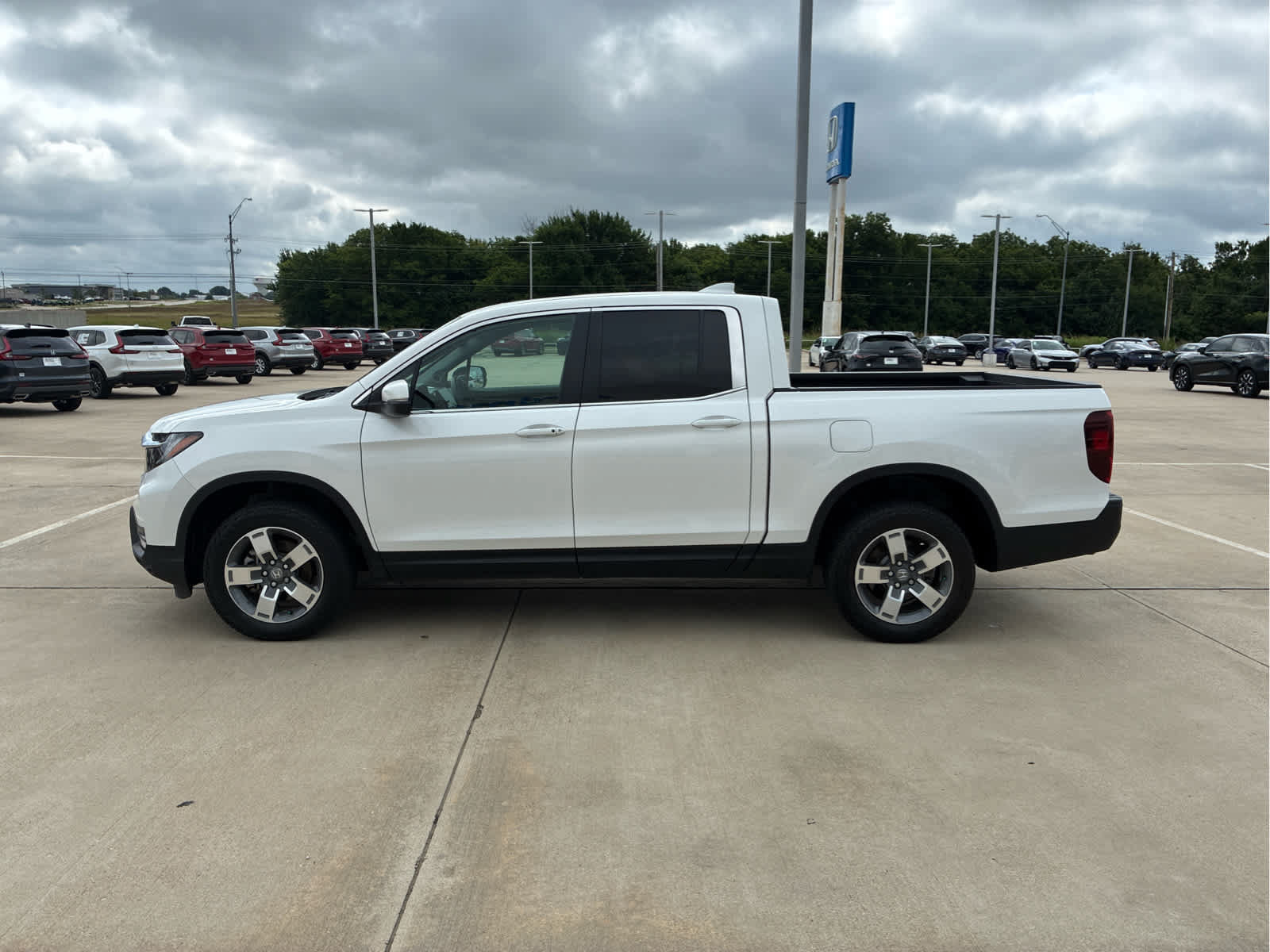 Used 2025 Honda Ridgeline RTL image 4