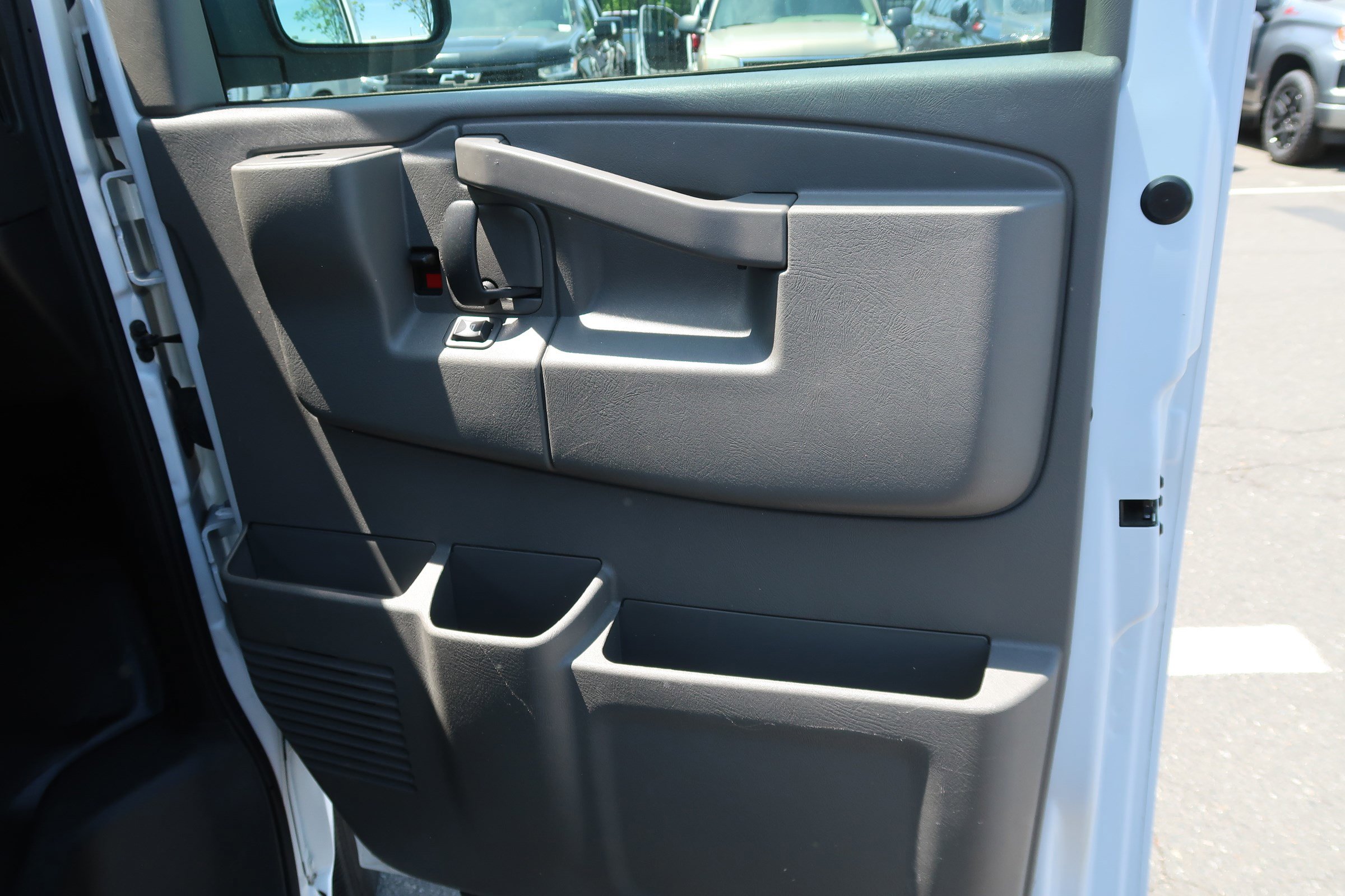Used 2024 GMC Savana 2500 w/ Driver Convenience Package RWD image 40