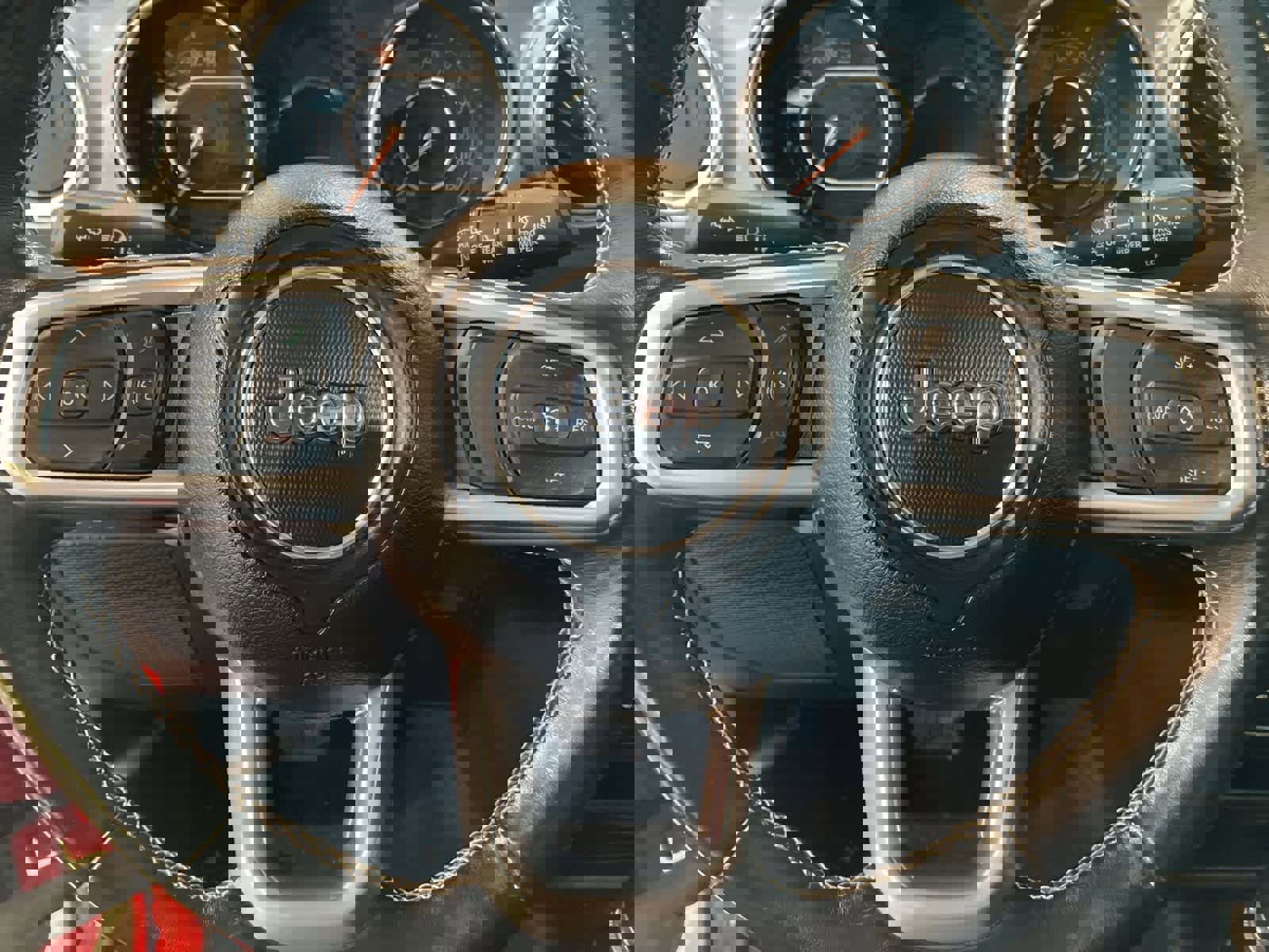 Used 2021 Jeep Wrangler Unlimited Sahara w/ Uconnect 4C Nav & Sound Group image 15