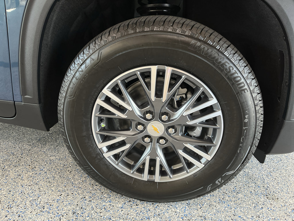 New 2026 Chevrolet Traverse LT FWD image 37