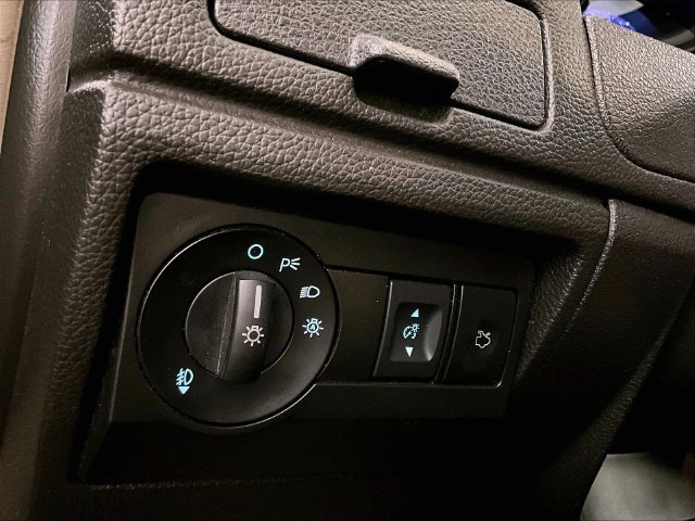 Used 2012 Ford Fusion SE FWD image 31