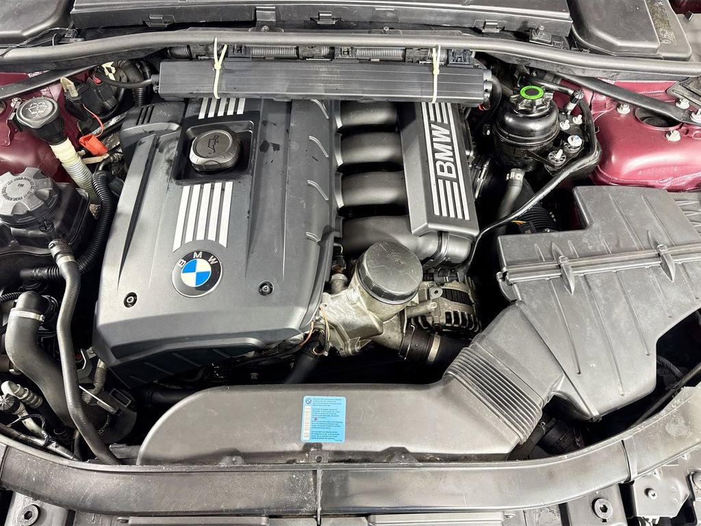 Used 2010 BMW 328i Convertible RWD image 34