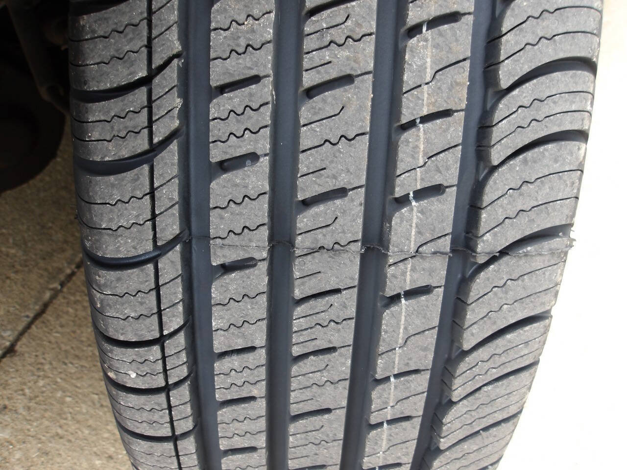 Used 2014 Chrysler Town & Country Touring-L w/ Trailer Tow Group FWD image 31