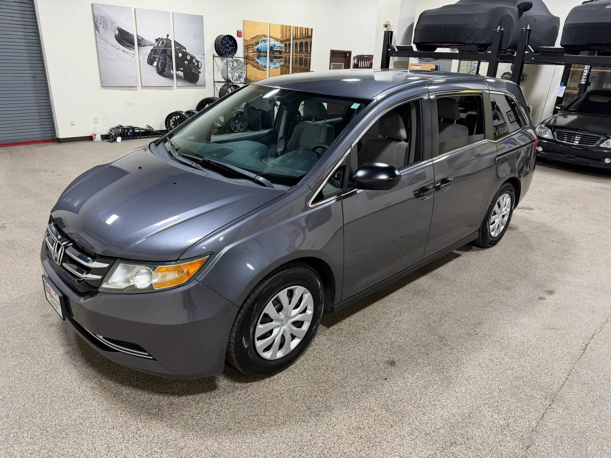Used 2016 Honda Odyssey LX image 3