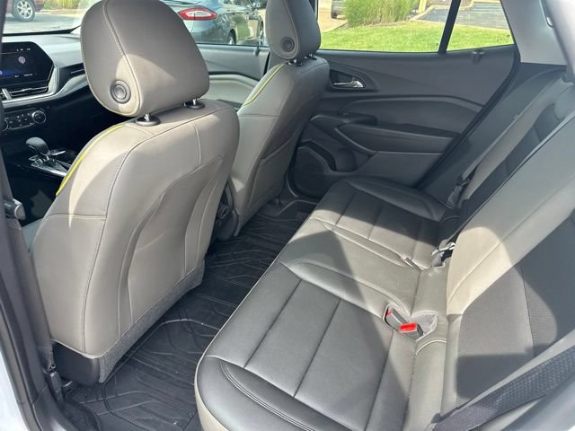 Used 2026 Chevrolet Trax ACTIV w/ Sunroof Package FWD image 6