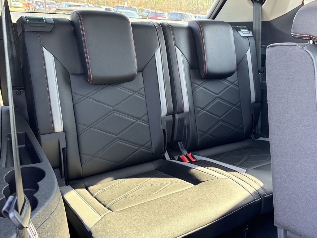 New 2026 Volkswagen Atlas Peak Edition image 18