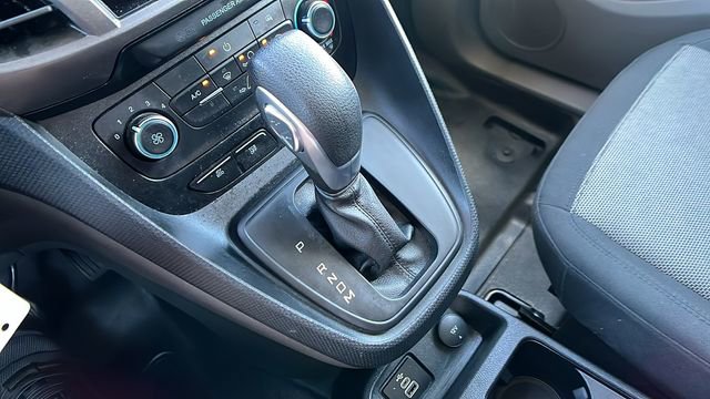 Used 2023 Ford Transit Connect XL image 26