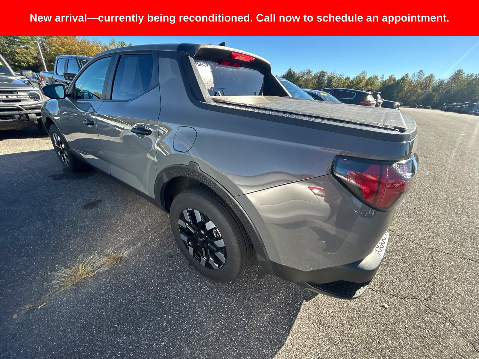 Used 2025 Hyundai Santa Cruz SE AWD/4WD image 8