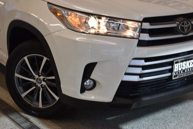 Used 2018 Toyota Highlander XLE AWD/4WD image 31