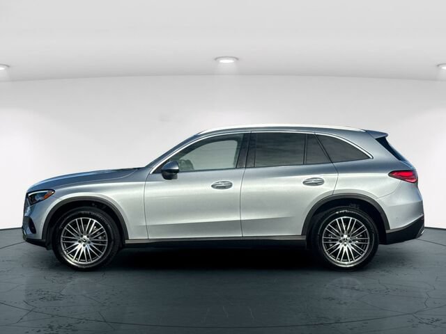 Certified 2026 Mercedes-Benz GLC 300 4MATIC image 3