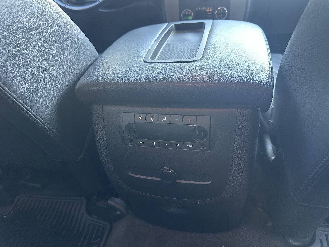 Used 2014 GMC Yukon SLT AWD/4WD image 21