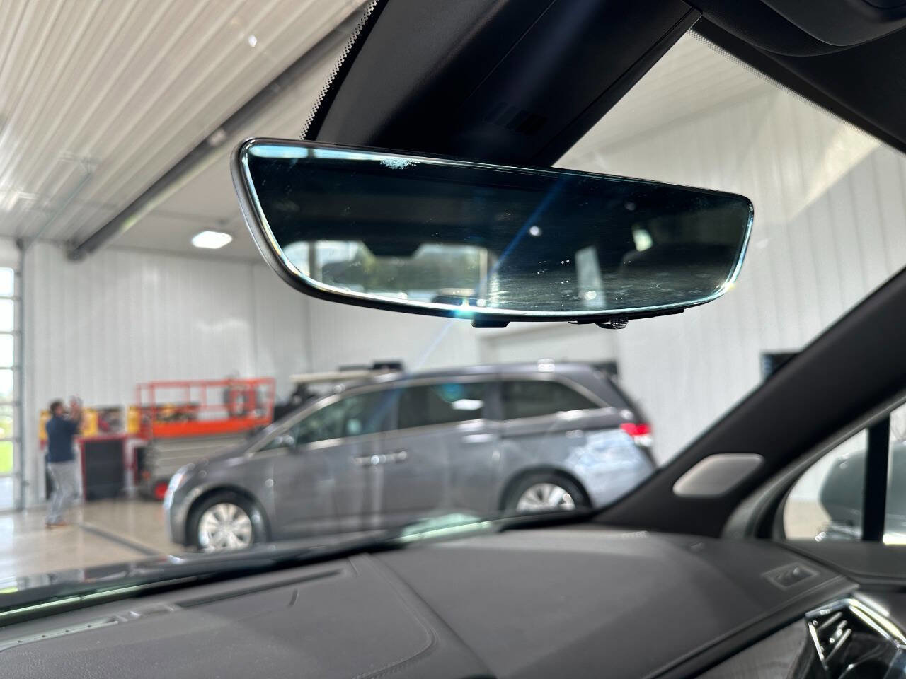 Used 2023 Cadillac XT6 Premium Luxury w/ Technology Package image 39