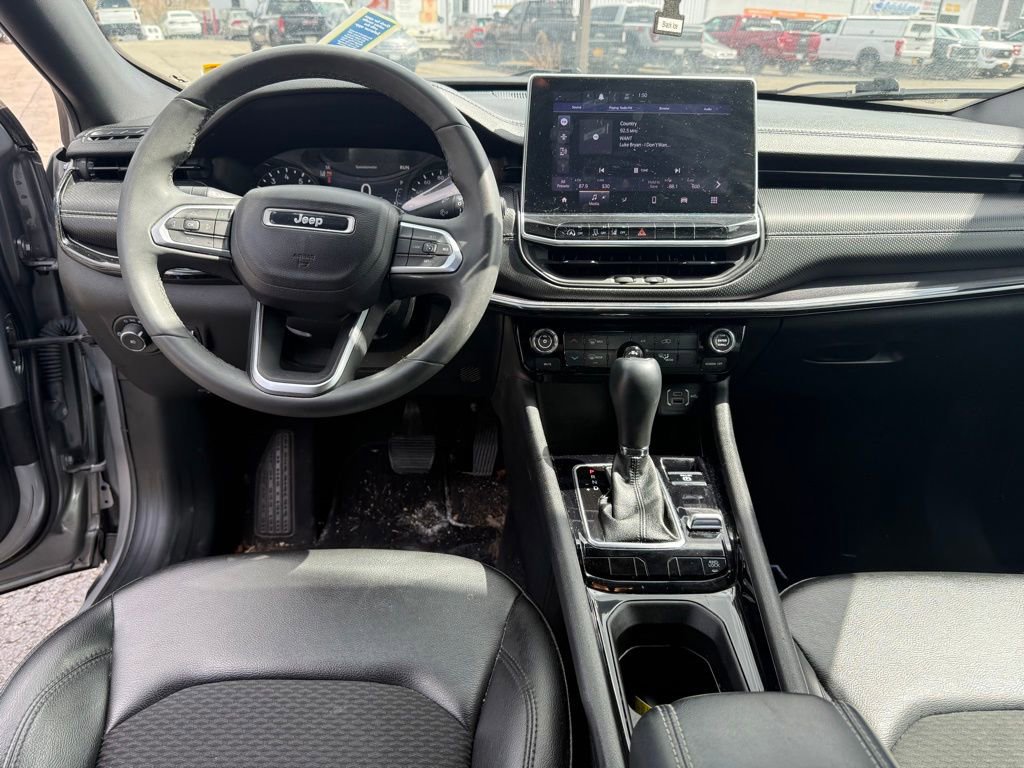 Used 2022 Jeep Compass Altitude image 2