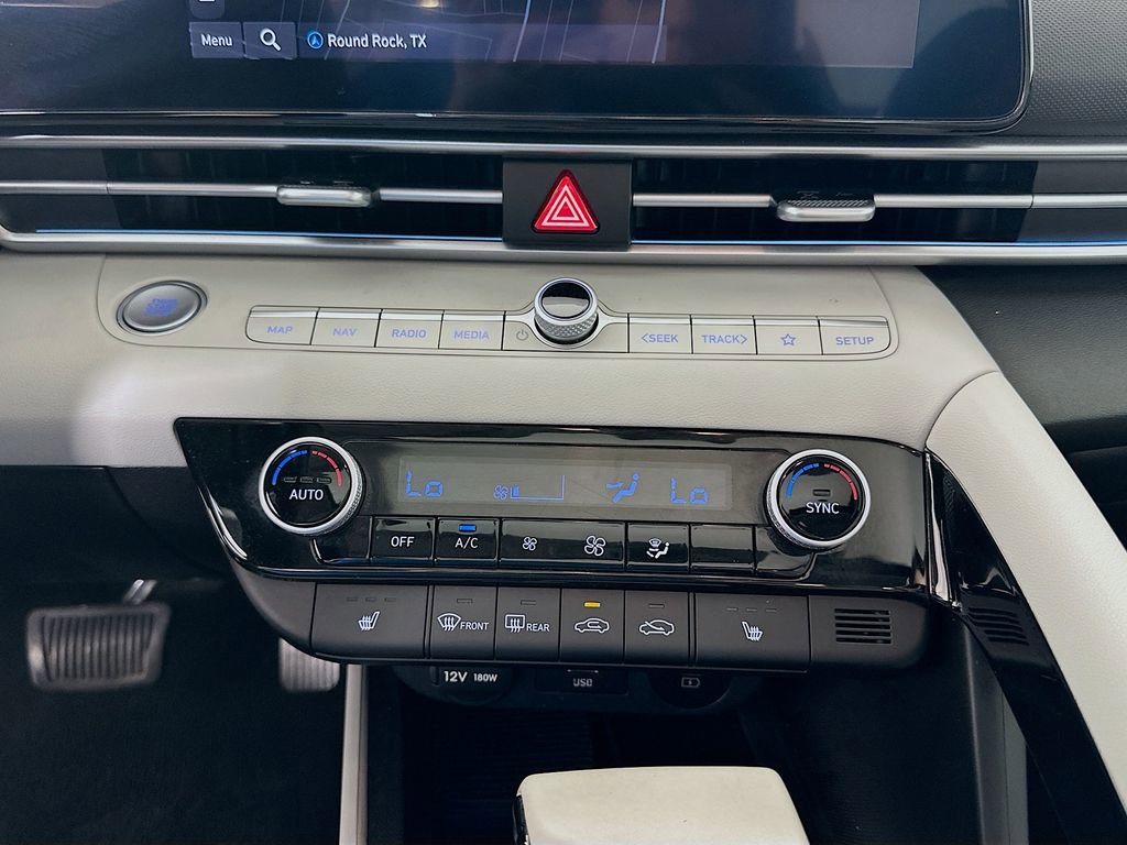Certified 2024 Hyundai Elantra Limited image 16