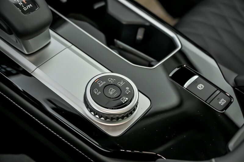 New 2026 Mitsubishi Outlander SEL AWD/4WD image 27