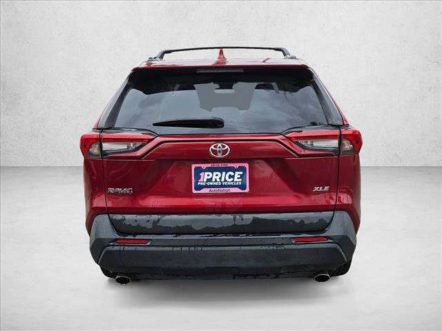 Used 2021 Toyota RAV4 XLE w/ Convenience Package image 6
