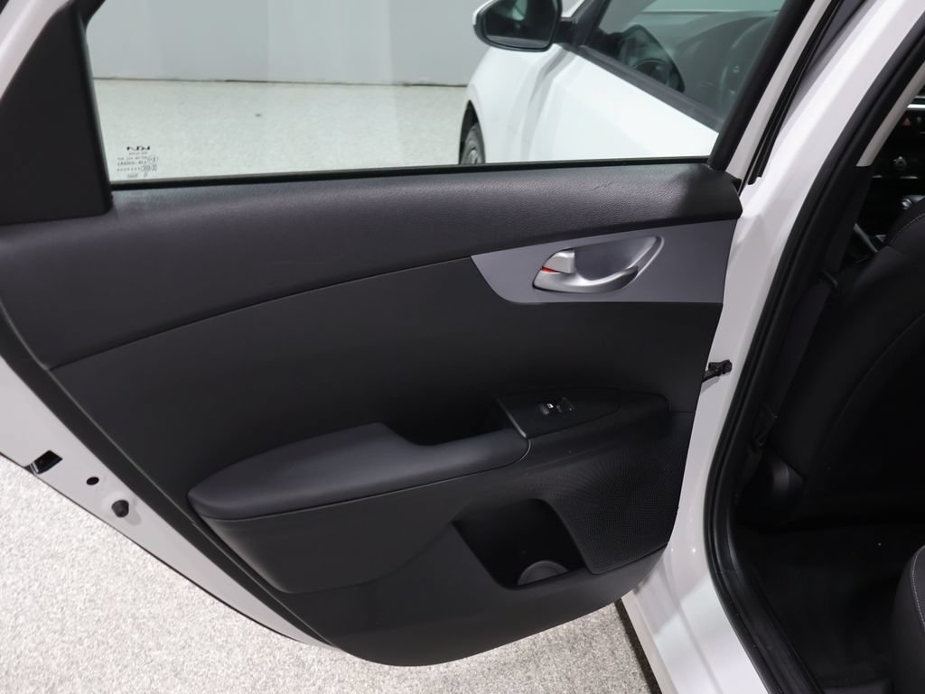 Used 2024 Kia Forte LXS FWD image 18