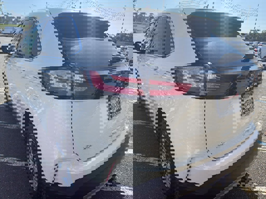 Used 2024 Ford Edge SEL w/ Convenience Package image 5