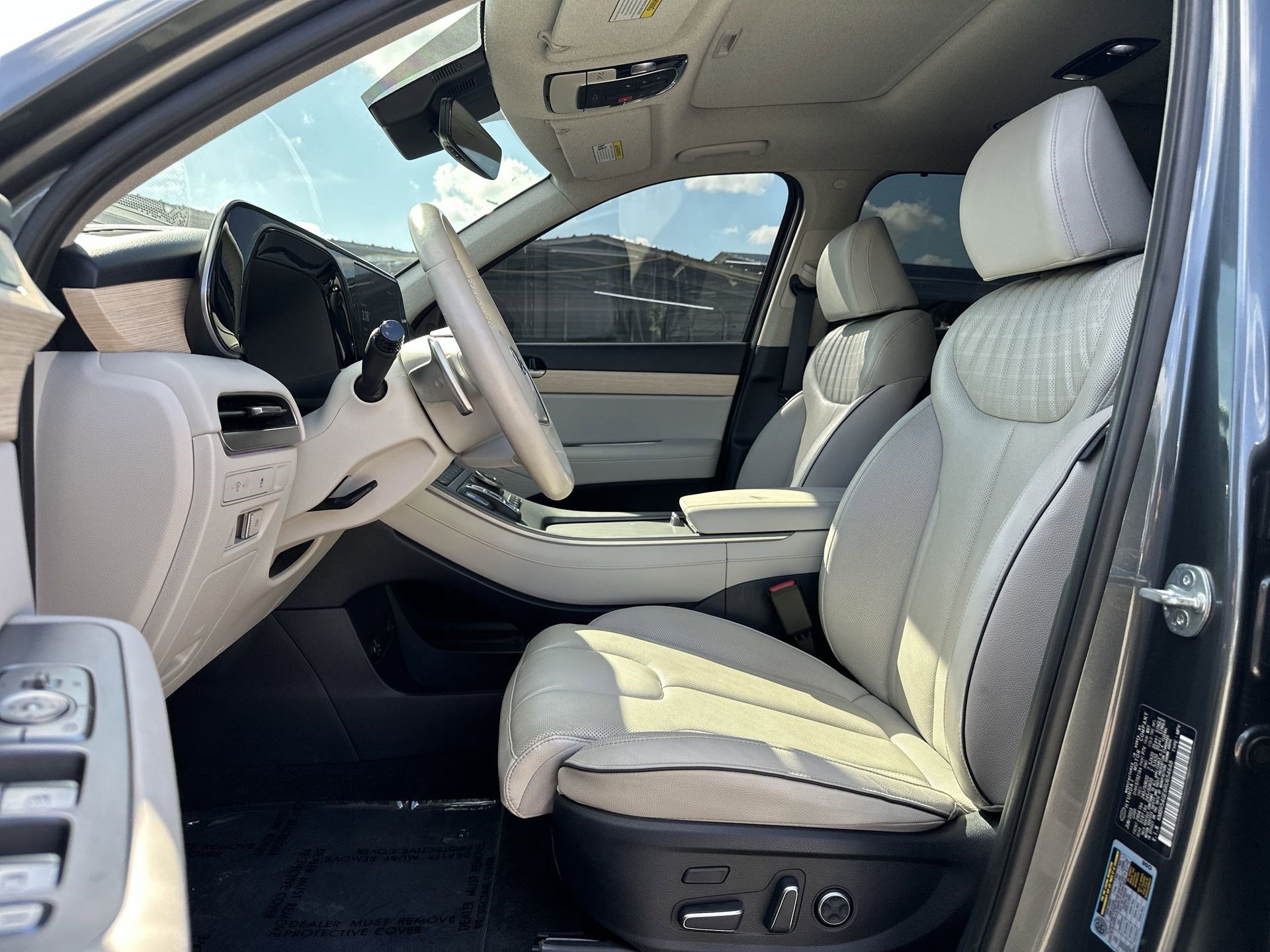 Used 2024 Hyundai Palisade Limited image 13