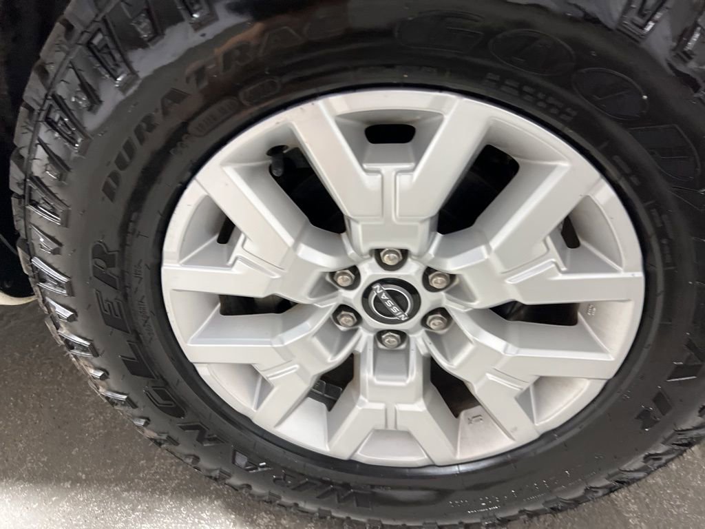 Used 2022 Nissan Frontier SV image 41
