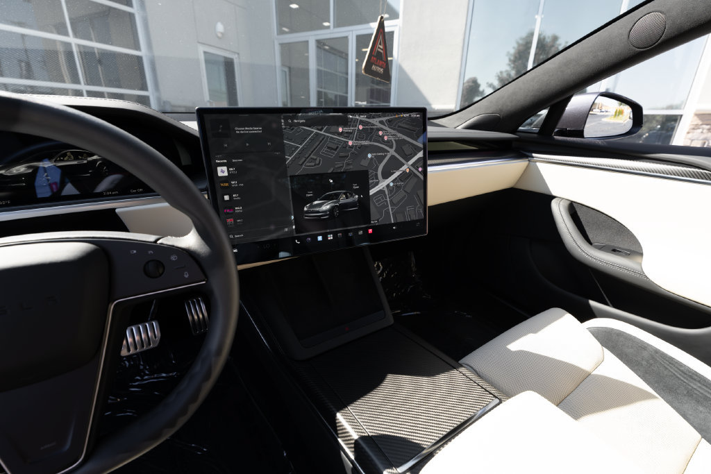 Used 2025 Tesla Model S Plaid AWD/4WD image 26