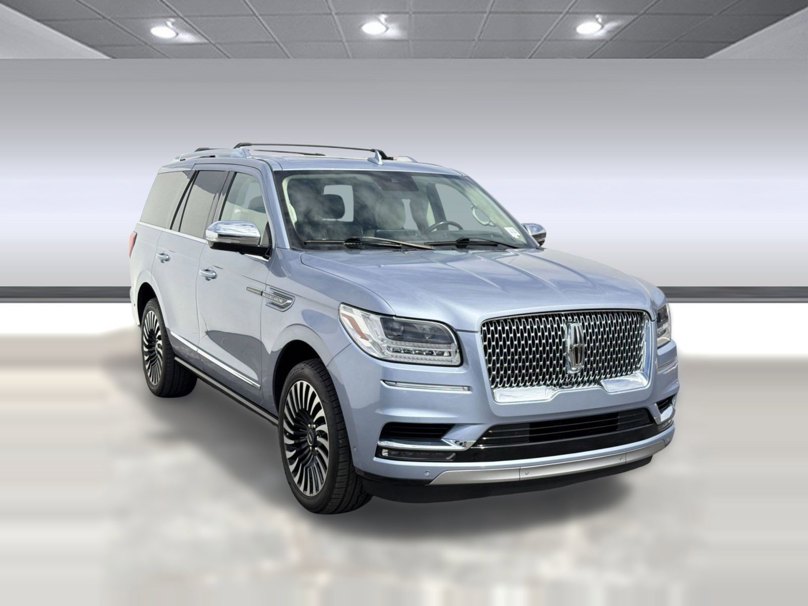 Used 2020 Lincoln Navigator Black Label w/ Cargo Convenience Package AWD/4WD image 6