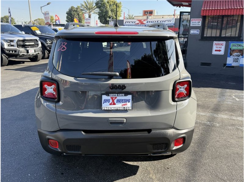Used 2020 Jeep Renegade Altitude image 11