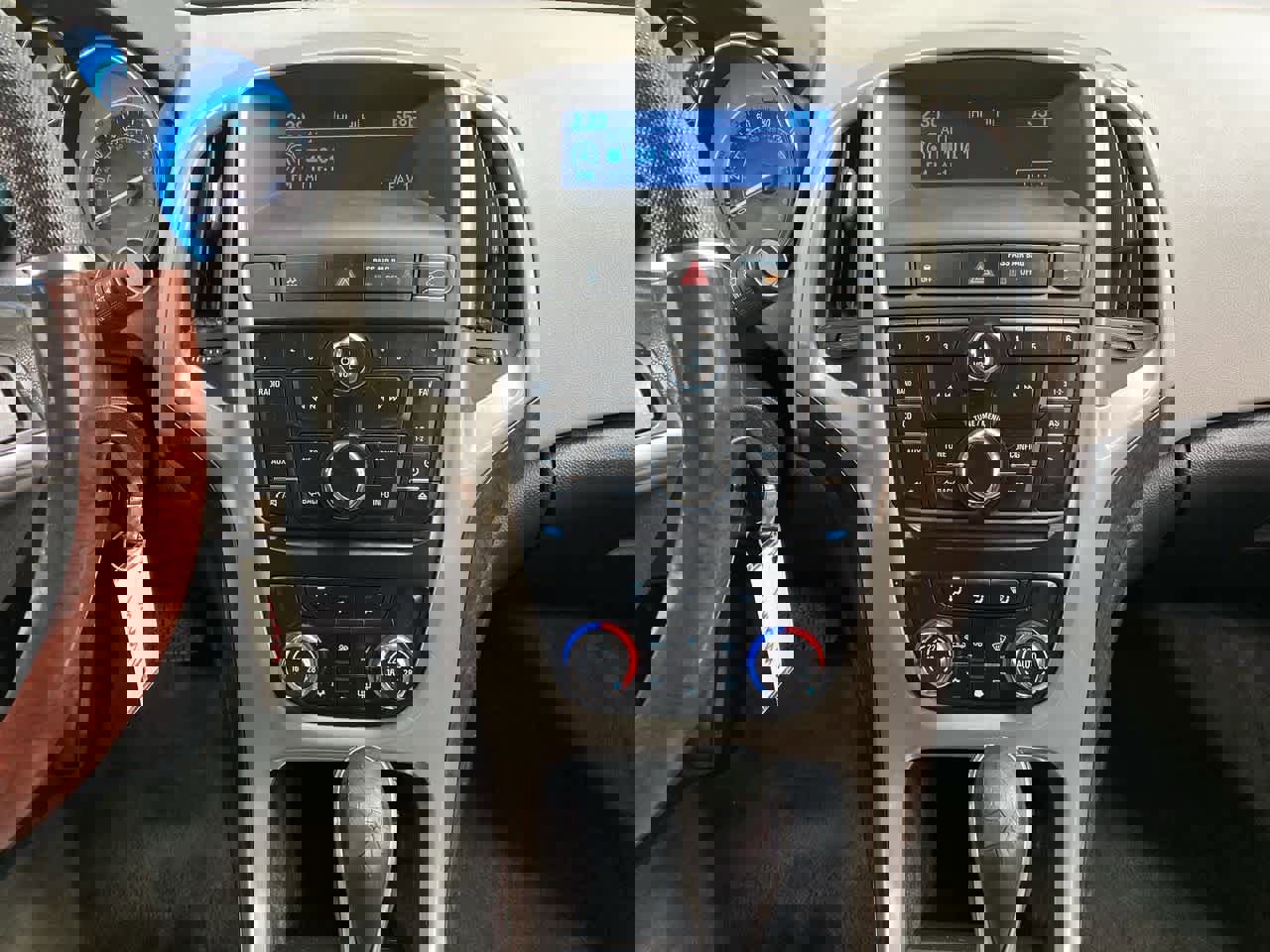 Used 2016 Buick Verano image 26