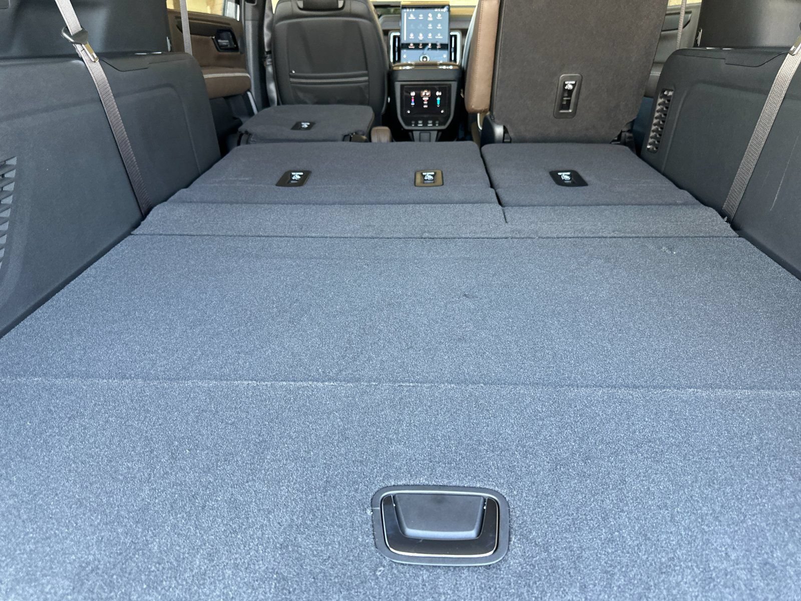 New 2026 GMC Yukon XL Denali Ultimate AWD/4WD image 16