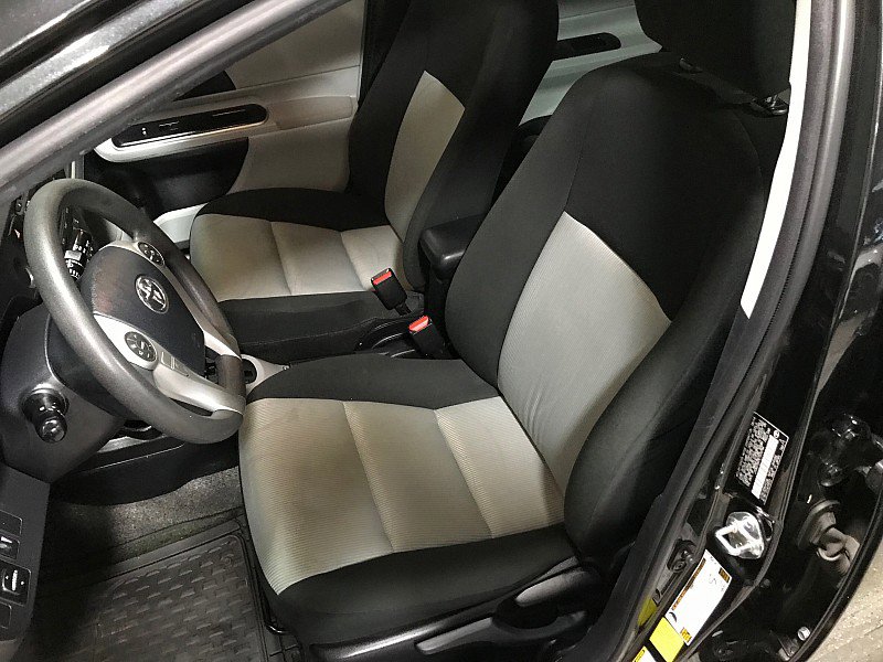 Used 2014 Toyota Prius C Two image 11