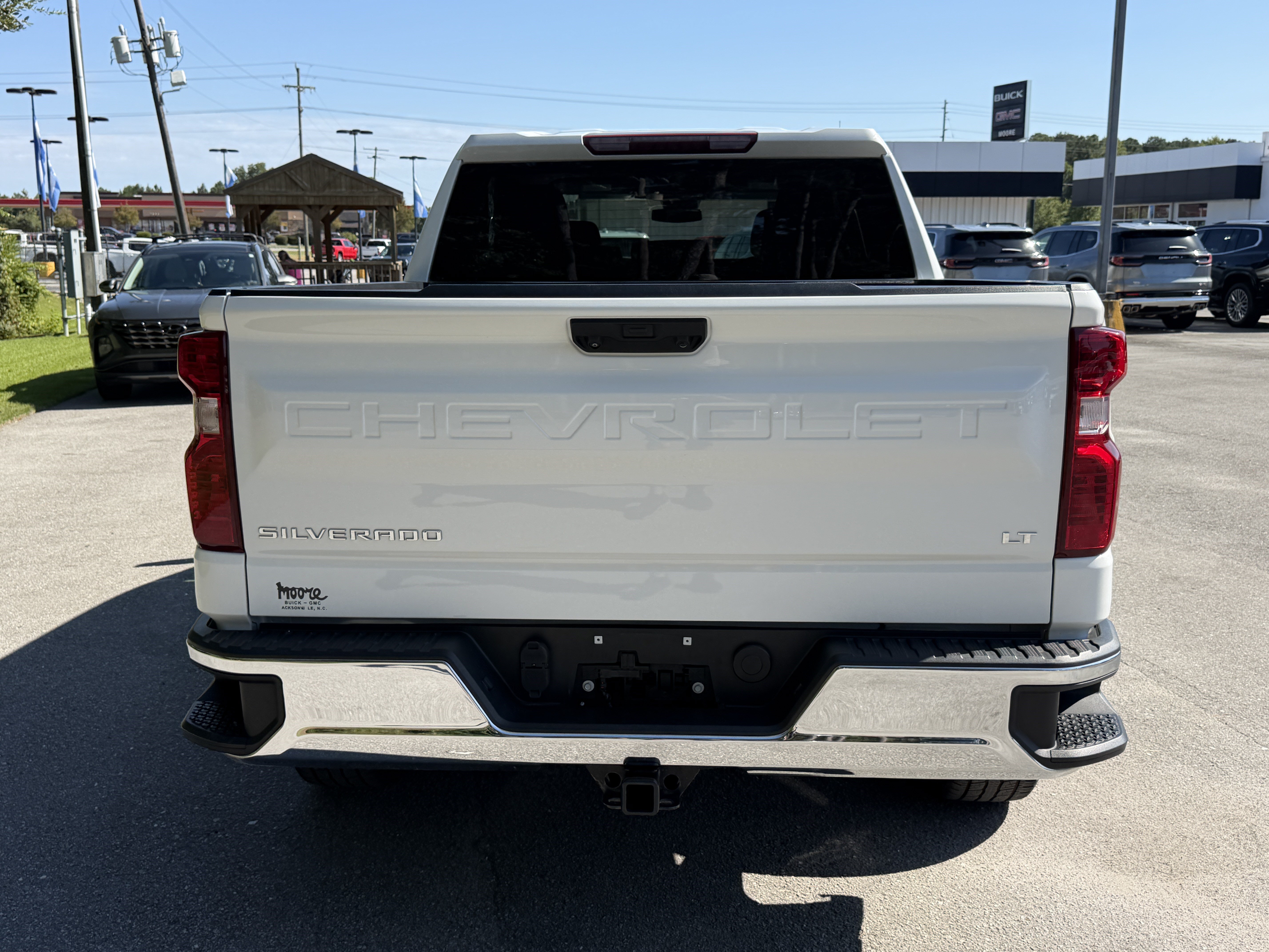 Used 2023 Chevrolet Silverado 1500 LT AWD/4WD image 42