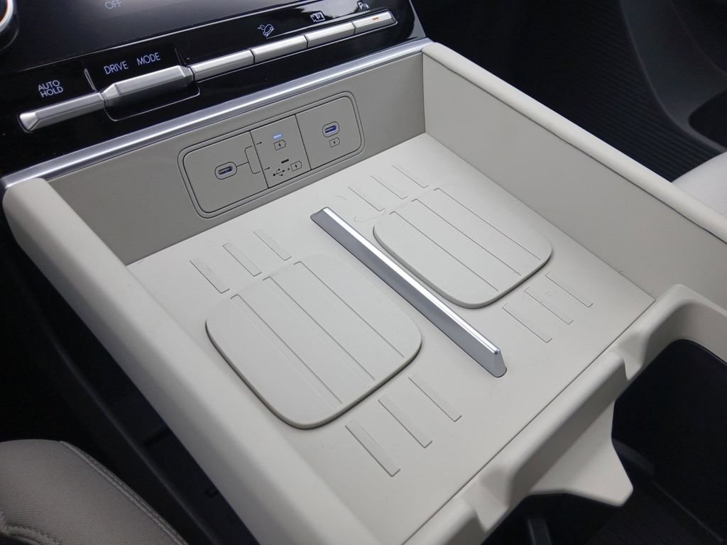 New 2026 Hyundai Santa Fe SE FWD image 23