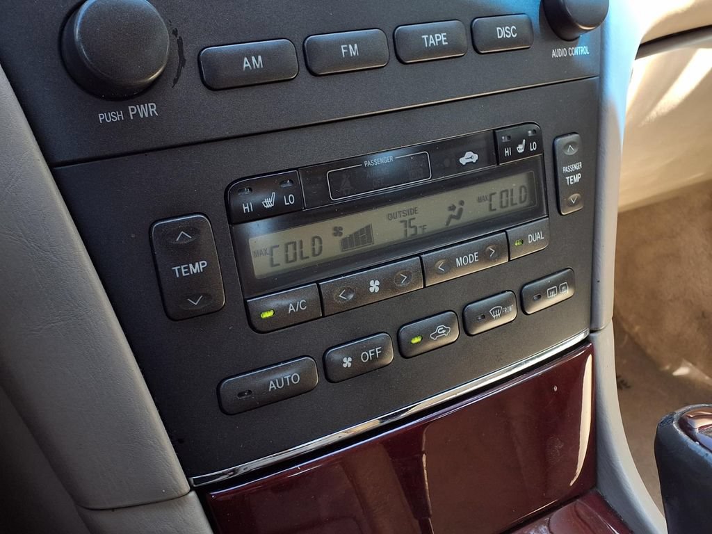 Used 2004 Lexus ES 330 FWD image 9