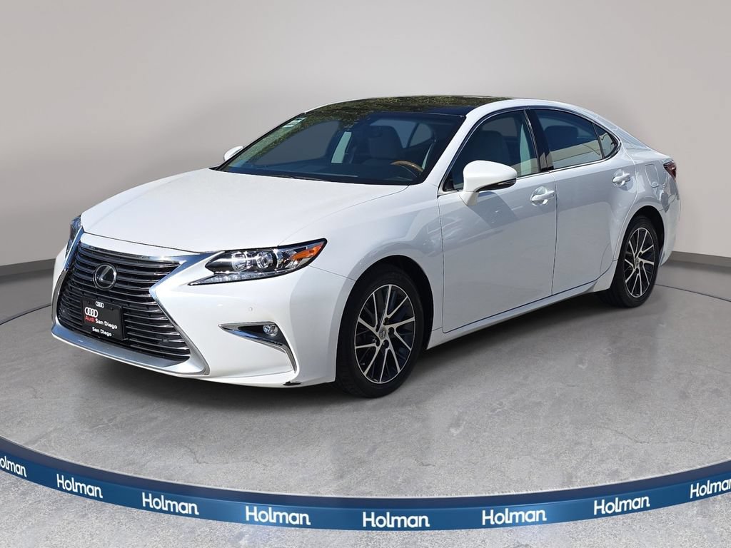 Used 2016 Lexus ES 350 w/ Navigation System Package