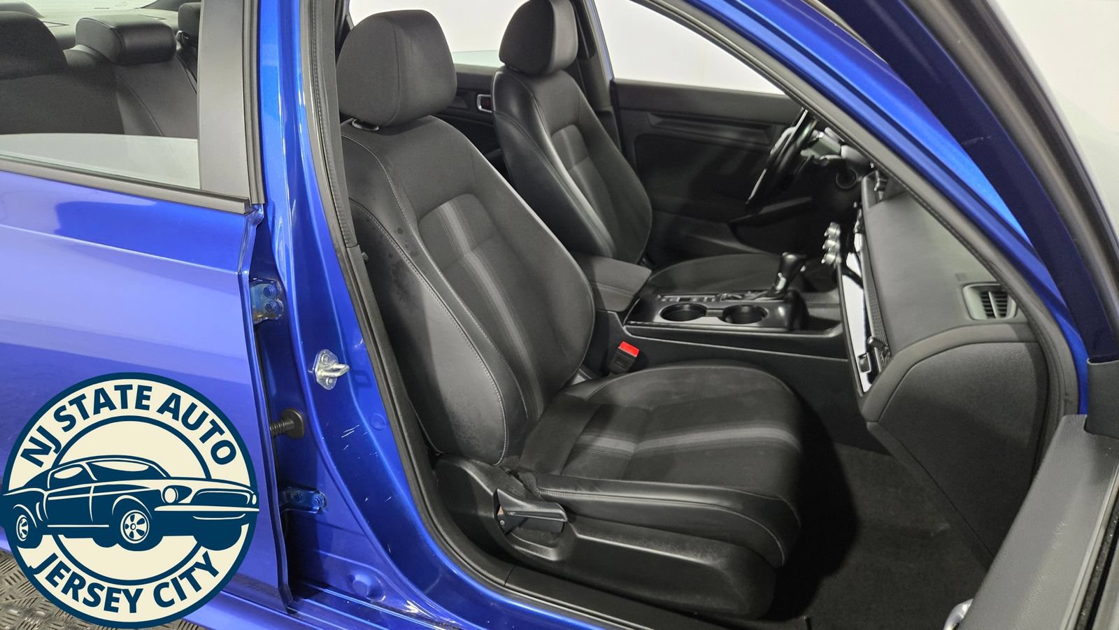 Used 2023 Honda Civic Sport image 34