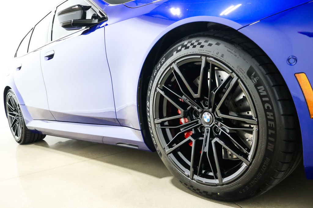 Used 2025 BMW M5 Touring image 38